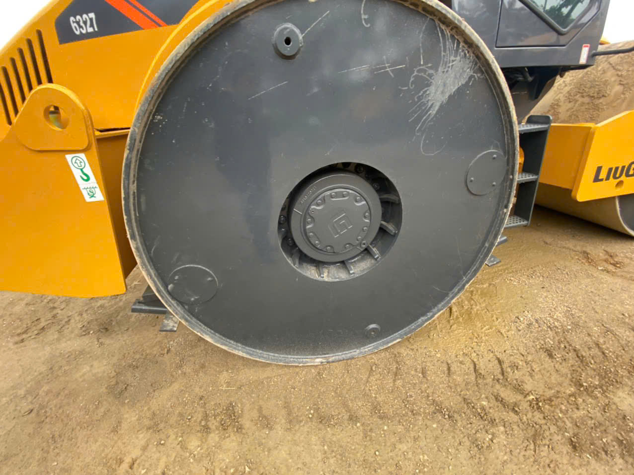 MÁY LU TĨNH 3 BÁNH THÉP LIUGONG CLG6327