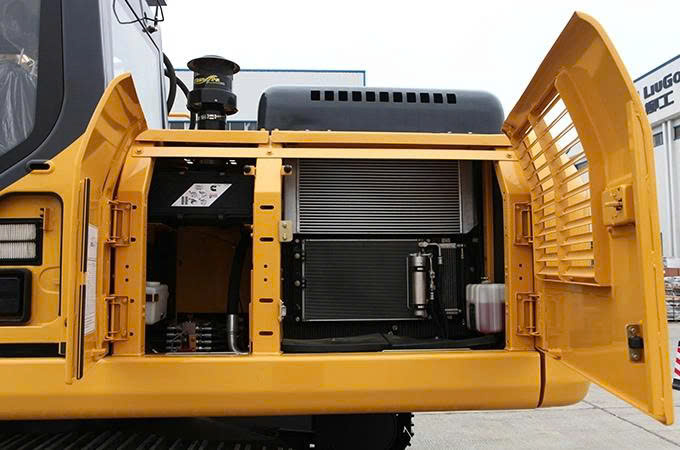 MÁY XÚC ĐÀO LIUGONG 922E (T3)