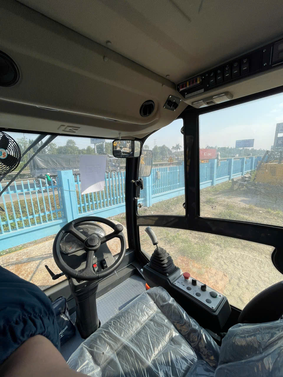 XE LU RUNG LIUGONG 2 CẦU 6612E